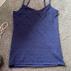 Aeropostale V neck patterned blue cami like new!